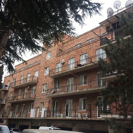 Old Tbilisi Trio Apartments Buitenkant foto