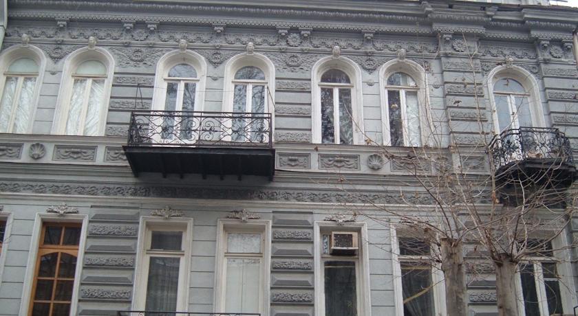 Old Tbilisi Trio Apartments Buitenkant foto